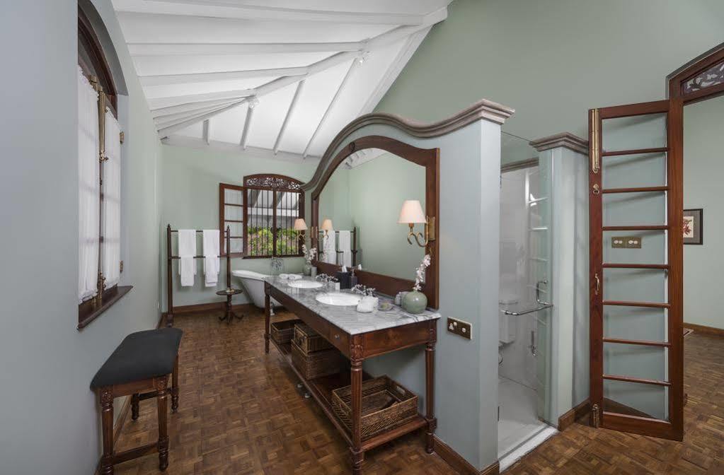 Maniumpathy 5* Colombo